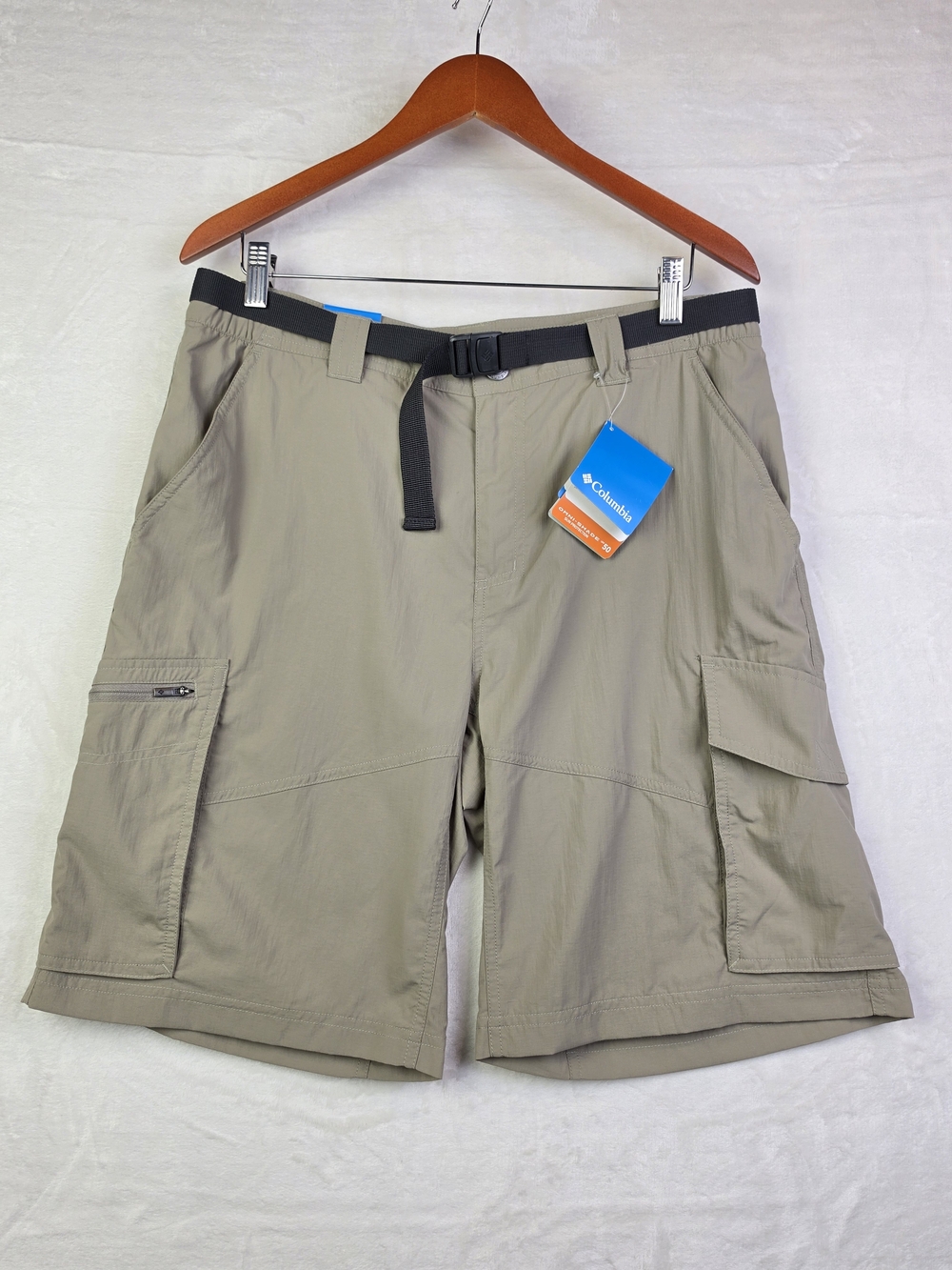 Columbia Kestrel Trail Shorts Mens 34x10 Cargo Hiking Outdoor Casual NWT